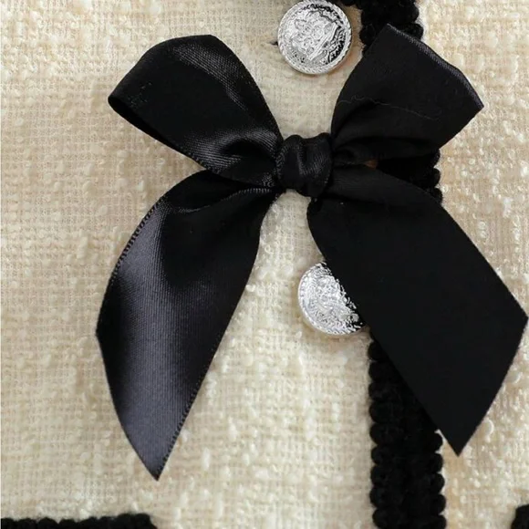 Ivory Baby Outfit - Picture 4 of 4